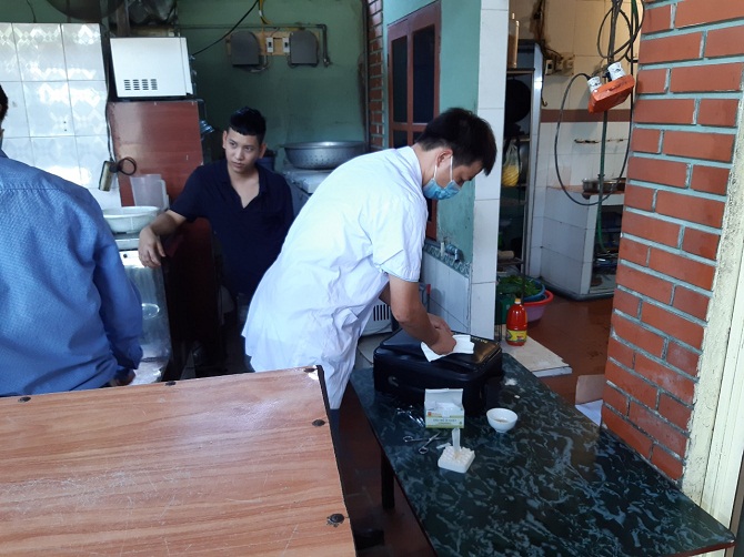 Huyện Phú Xuyên chủ động đảm bảo an toàn thực phẩm tại các nhà hàng, cửa hàng ăn uống