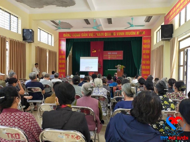 Truyền thông chăm sóc sức khỏe người cao tuổi tại thị trấn Phú Minh